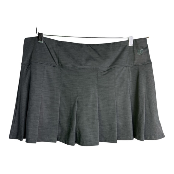 Eleven by Venus Williams Flutter Pleated Tennis Pickleball Skort Gray NWT Sz XL - Picture 1 of 9